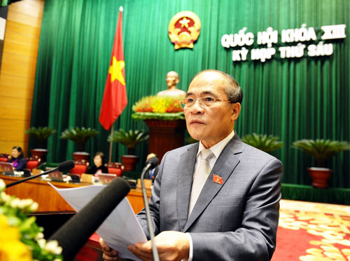 ສະມາຊິກສະພາແຫ່ງຊາດ ປະກອບຄຳເຫັນດ້ວຍບັດລັບ